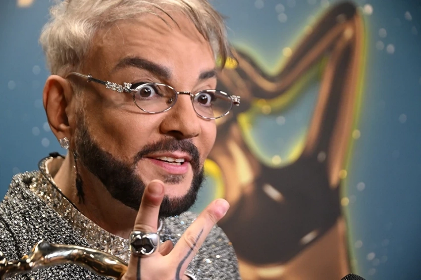 Отстаивание чести или неприкрытый хайп: Пять самых громких скандалов знаменитостей, которые закончились в суде