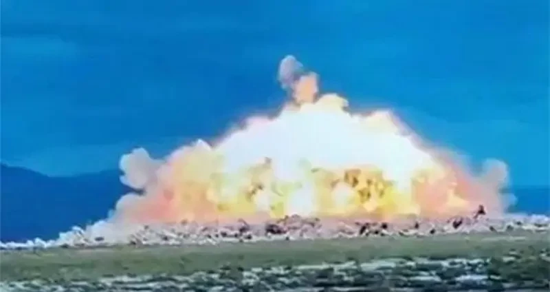 «Самая мощная бомба в истории страны»: Турция показала испытания боеприпаса Gazap с термобарическим зарядом